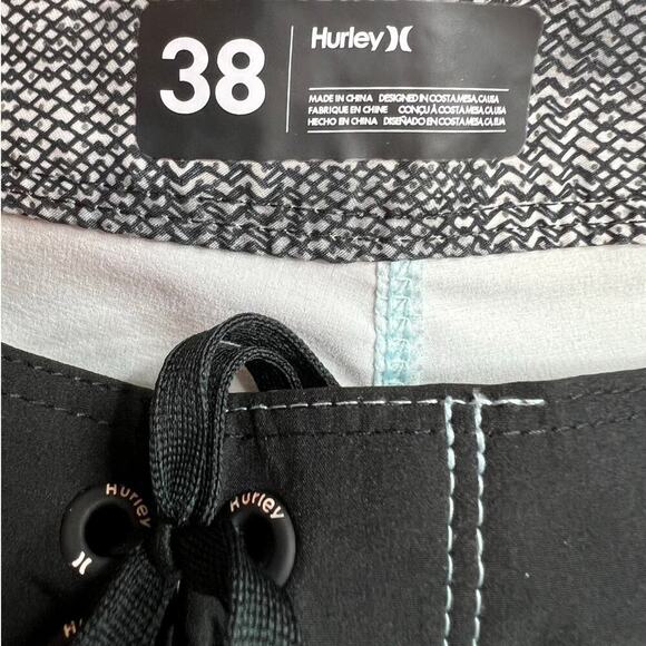 HURLEY Phantom Quick Dry 19" Outseam Shorts in Black & Blue Men's 38" Waist - Picture 9 of 9